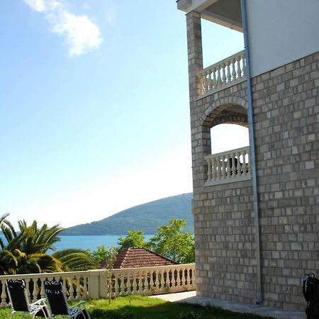 Garni Hotel Bokeska Noc Herceg Novi Exterior foto